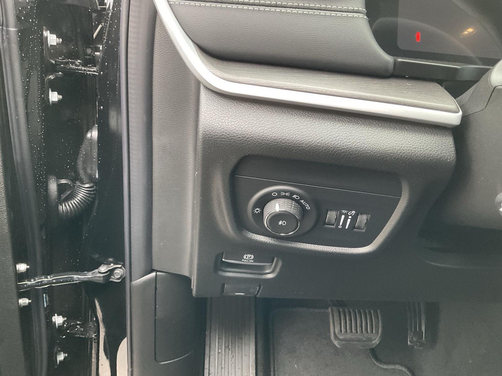 New 2025 Jeep Grand Cherokee L Limited SUV/Crossover for sale in Grand Island NE