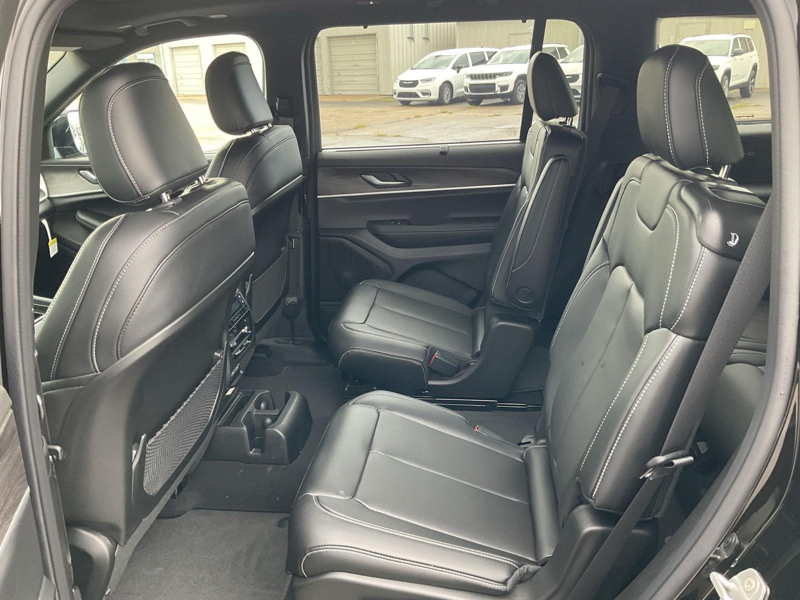 New 2025 Jeep Grand Cherokee L Limited SUV/Crossover for sale in Grand Island NE