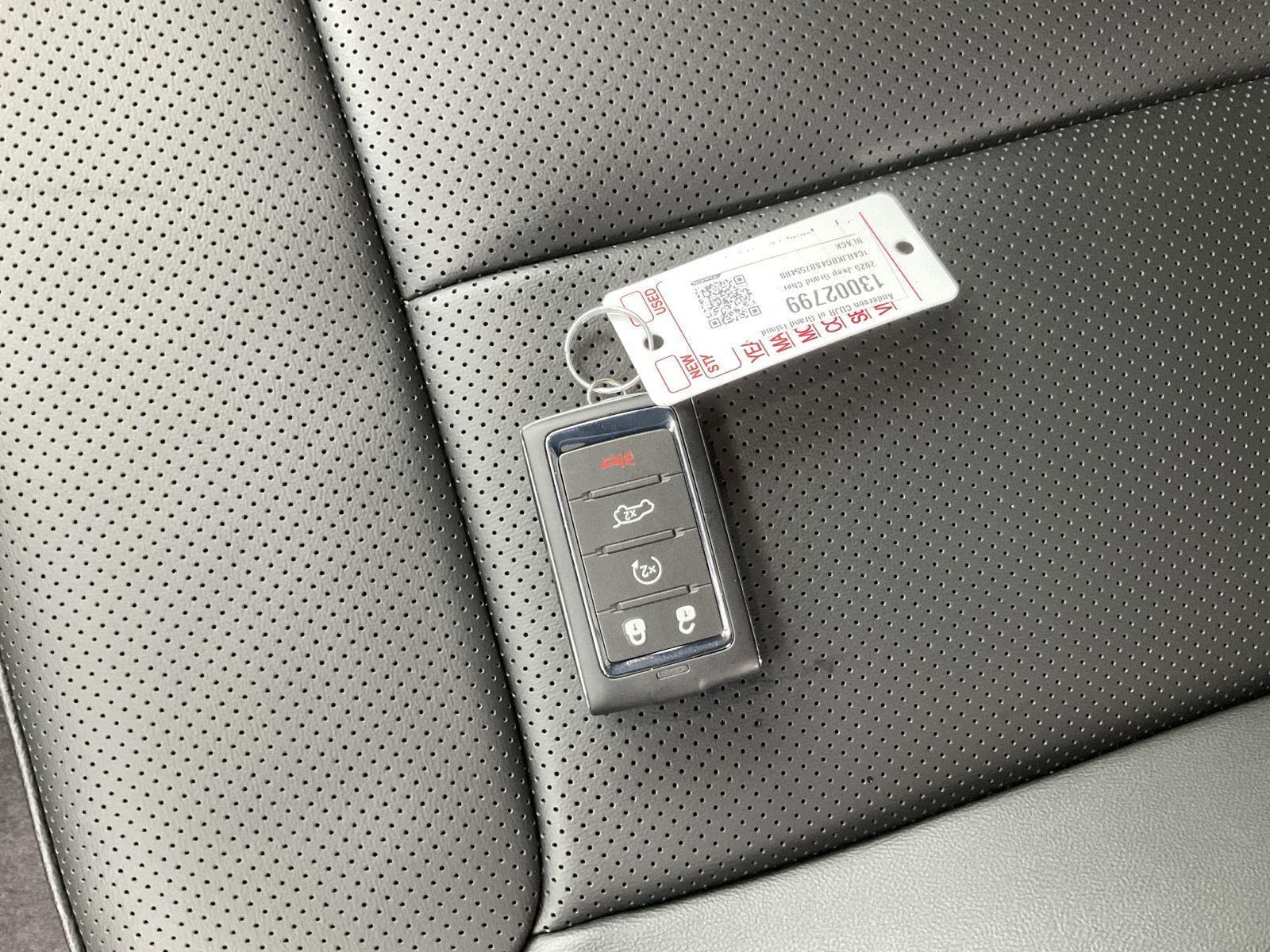 New 2025 Jeep Grand Cherokee L Limited SUV/Crossover for sale in Grand Island NE