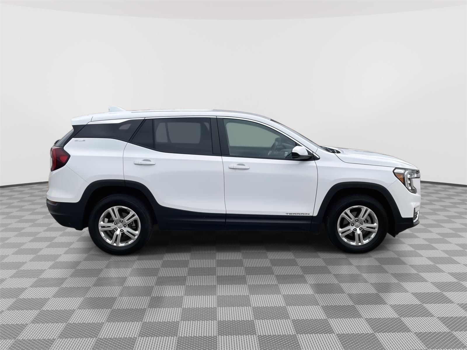 Used 2024 GMC Terrain SLE SUV/Crossover for sale in Grand Island NE