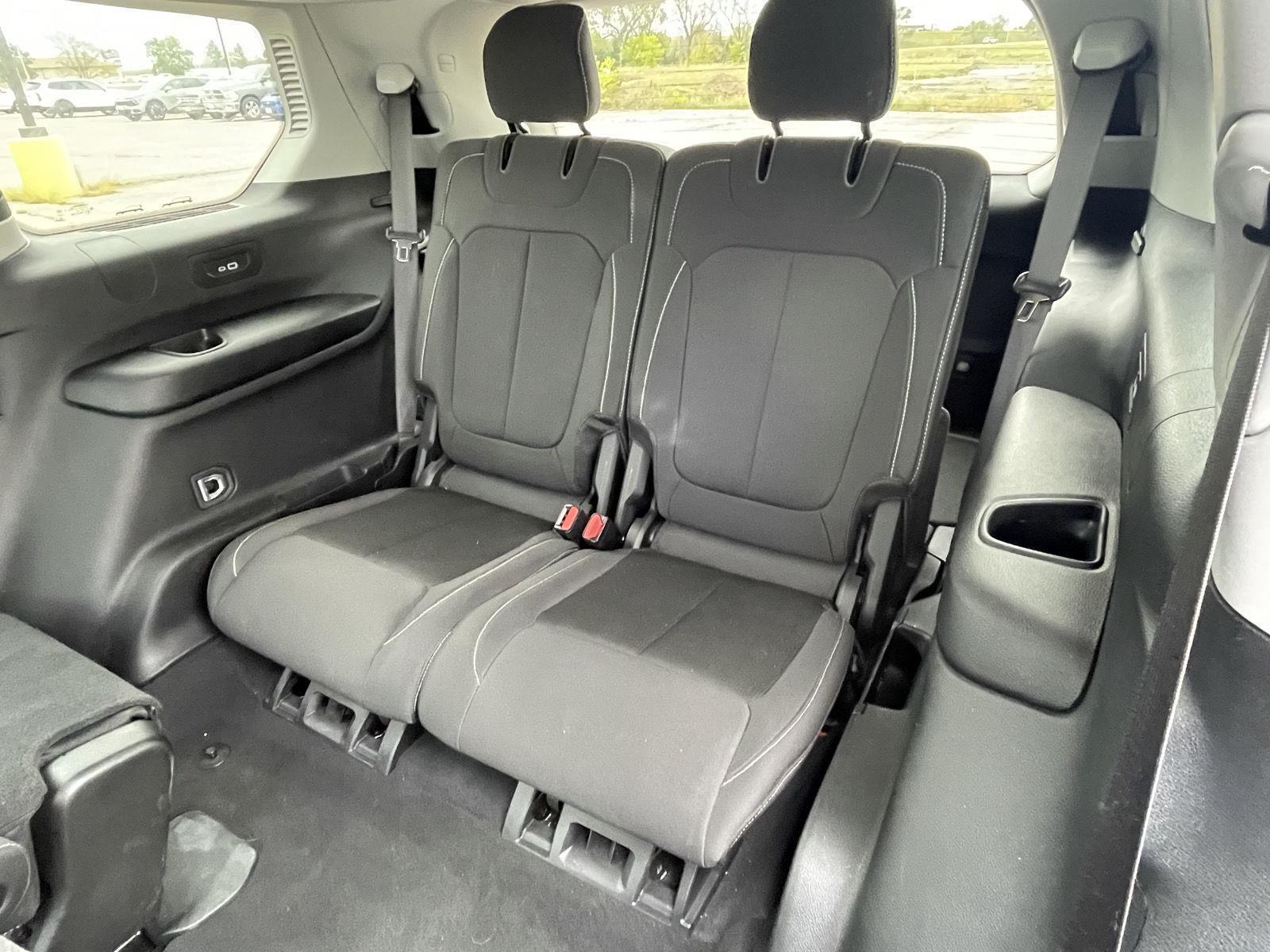 Used 2023 Jeep Grand Cherokee L Laredo SUV/Crossover for sale in Grand Island NE