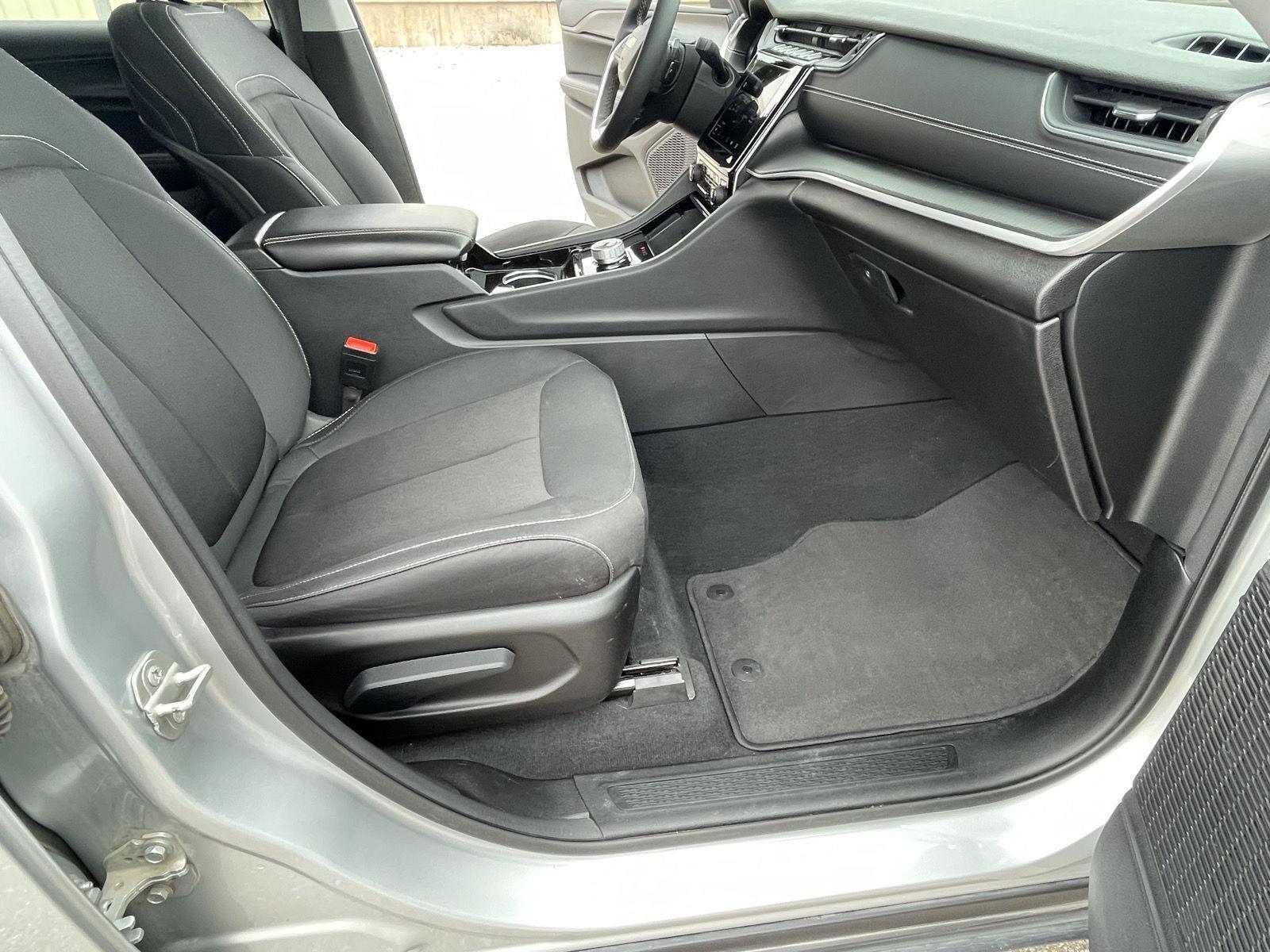 Used 2023 Jeep Grand Cherokee L Laredo SUV/Crossover for sale in Grand Island NE