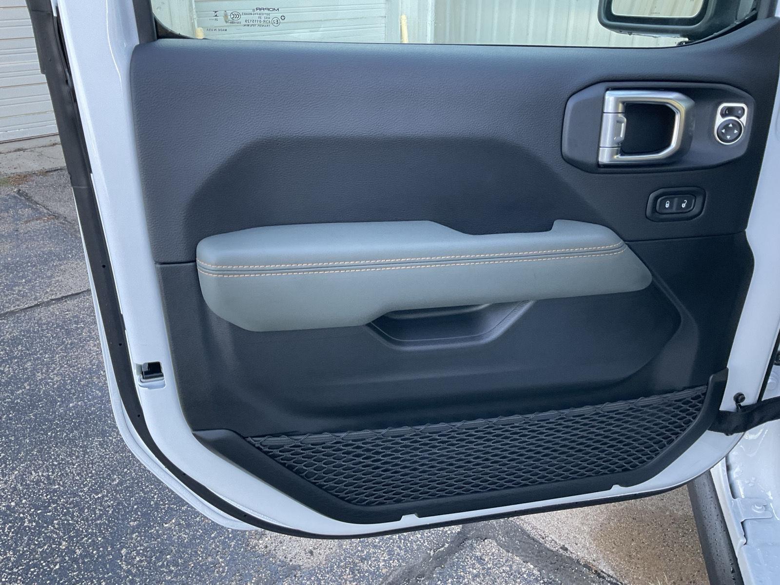 New 2025 Jeep Gladiator for sale in Grand Island NE