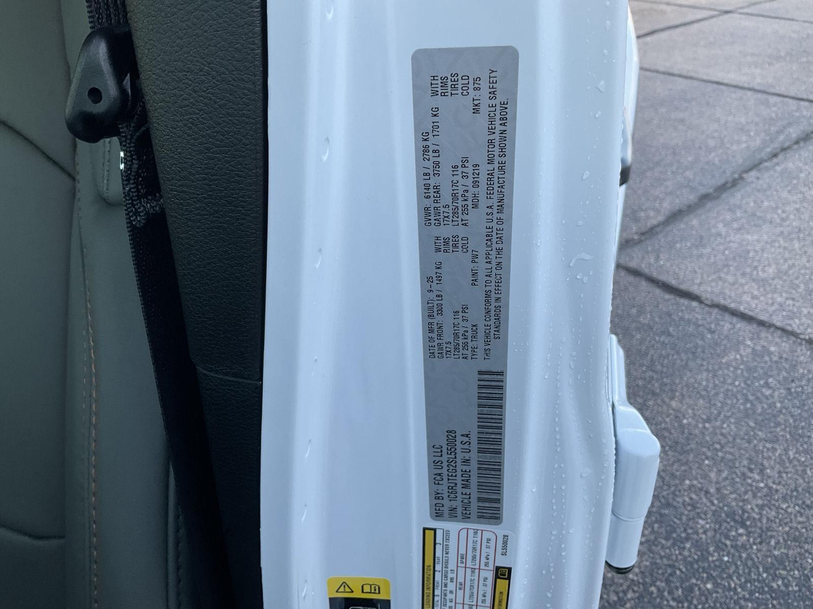 New 2025 Jeep Gladiator for sale in Grand Island NE