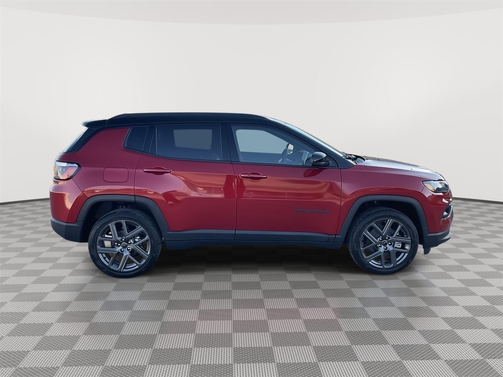 New 2026 Jeep Compass for sale in Grand Island NE