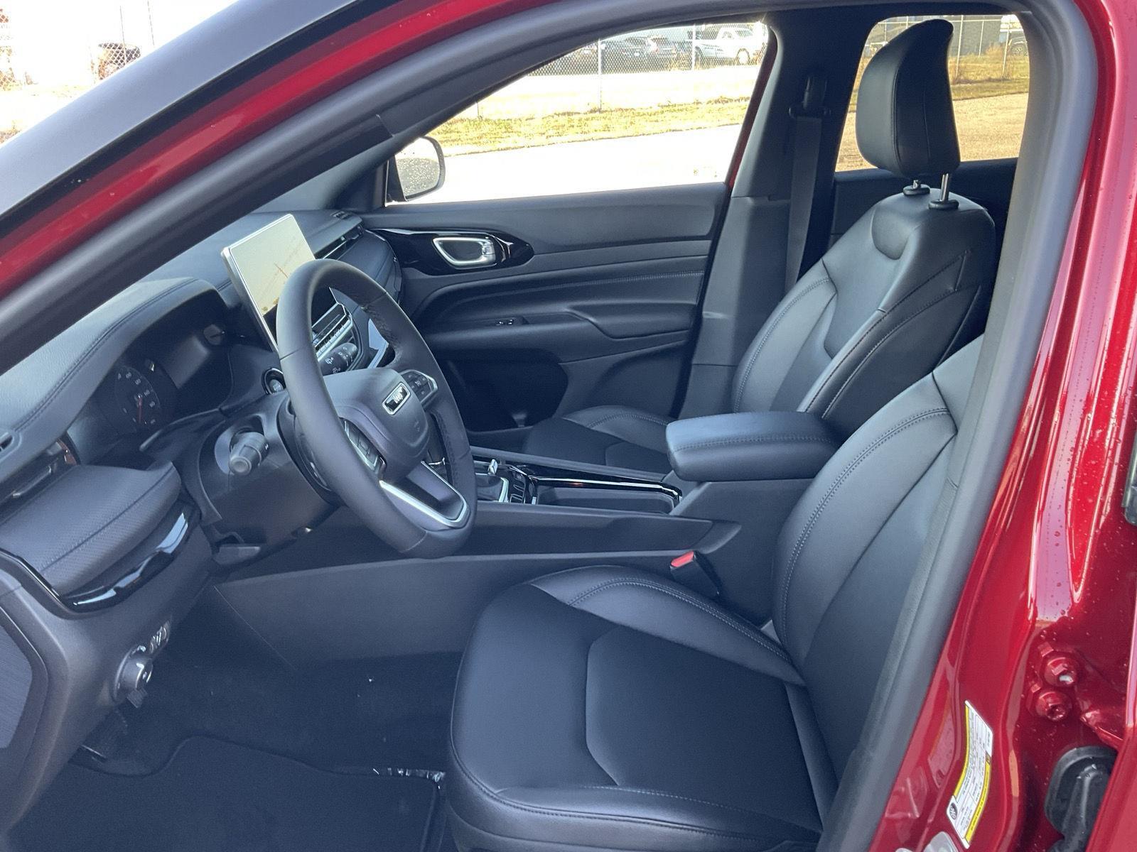 New 2026 Jeep Compass for sale in Grand Island NE