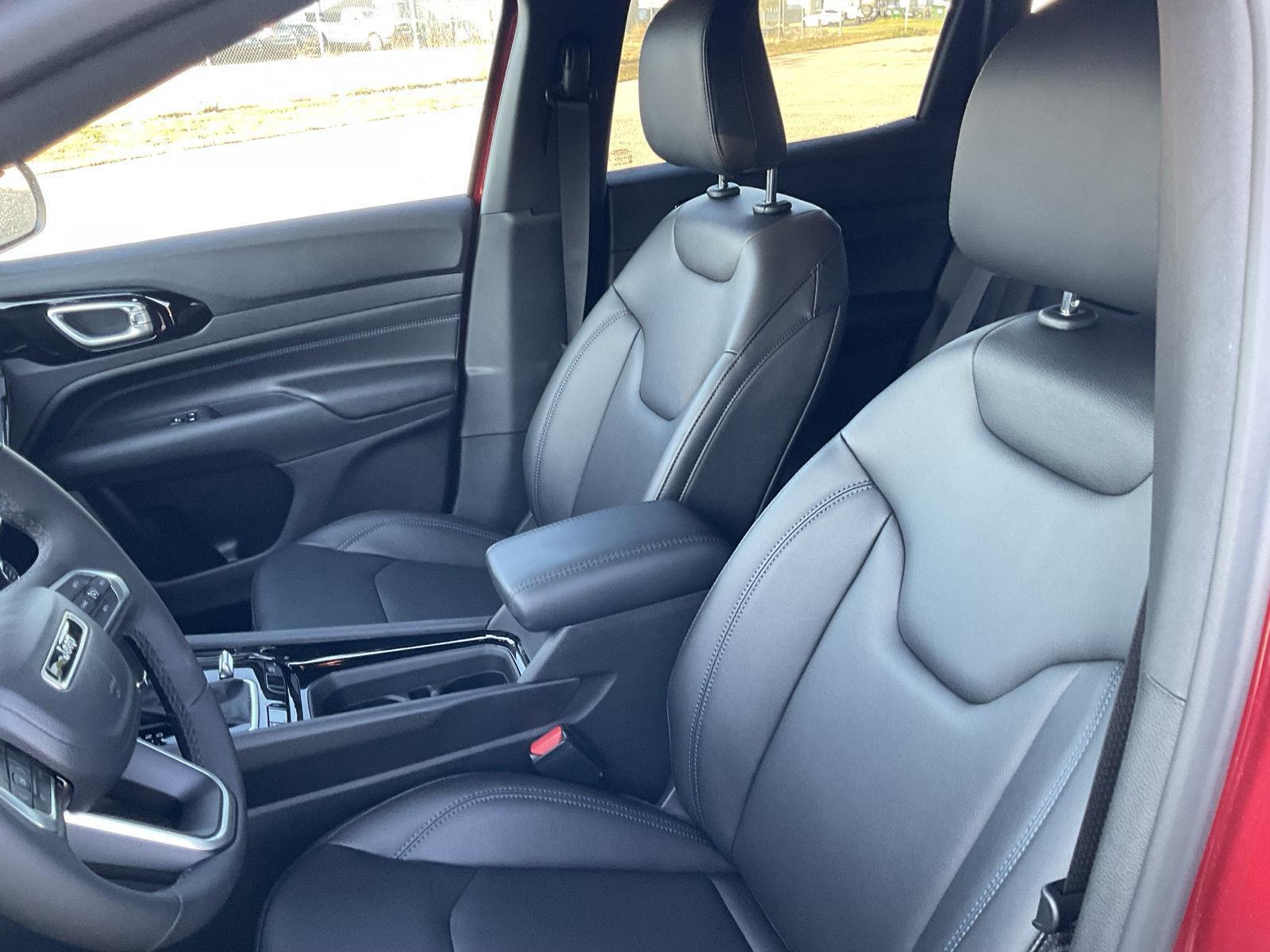 New 2026 Jeep Compass for sale in Grand Island NE