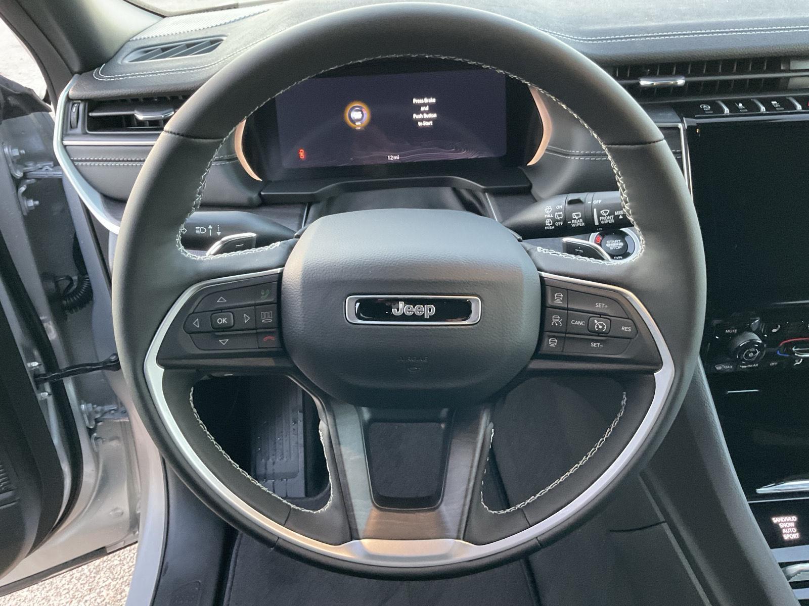 New 2025 Jeep Grand Cherokee L for sale in Grand Island NE