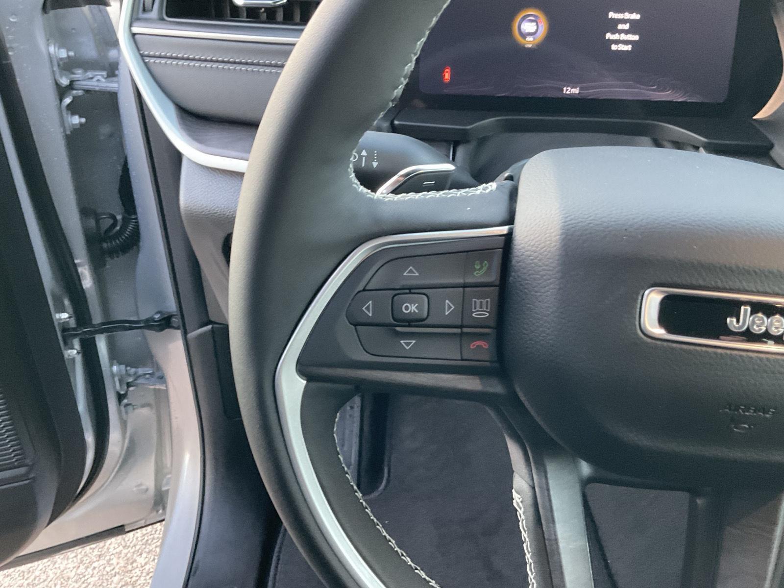 New 2025 Jeep Grand Cherokee L for sale in Grand Island NE