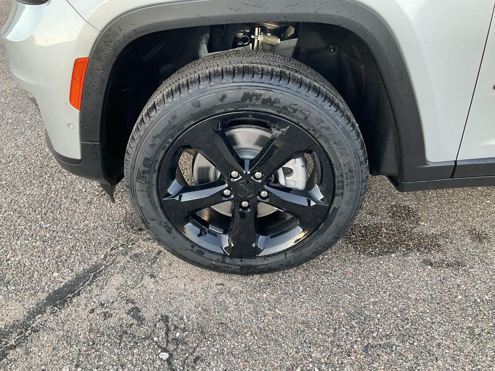 New 2025 Jeep Grand Cherokee L for sale in Grand Island NE