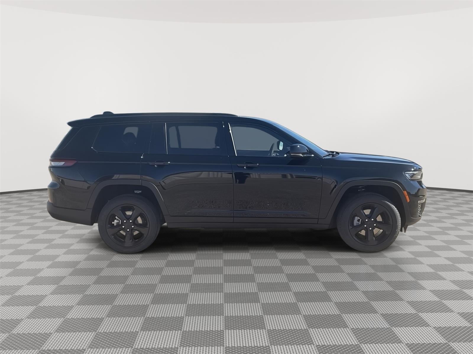 Used 2025 Jeep Grand Cherokee L for sale in Grand Island NE