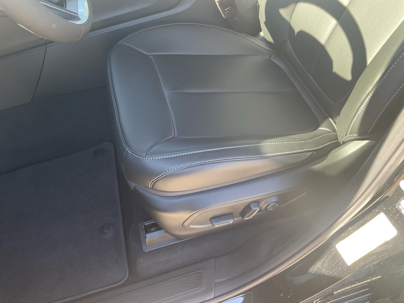 Used 2025 Jeep Grand Cherokee L for sale in Grand Island NE