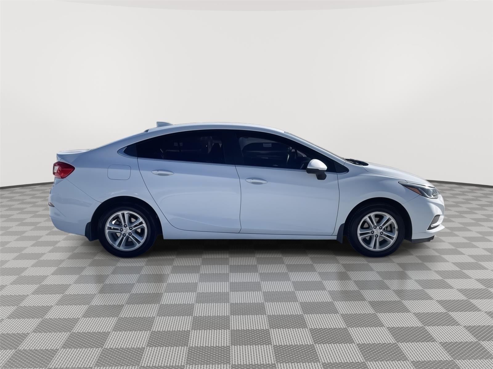 Used 2016 Chevrolet Cruze LT Sedan for sale in Grand Island NE