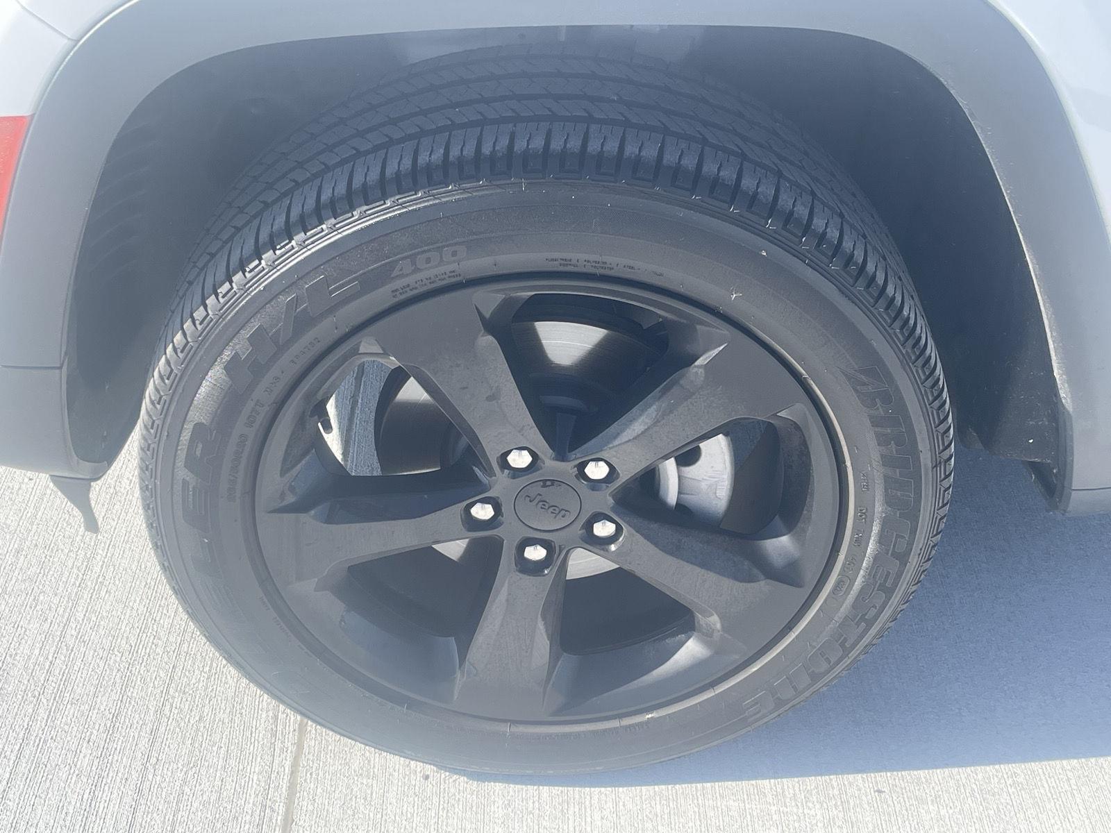 Used 2023 Jeep Grand Cherokee Altitude SUV/Crossover for sale in Grand Island NE