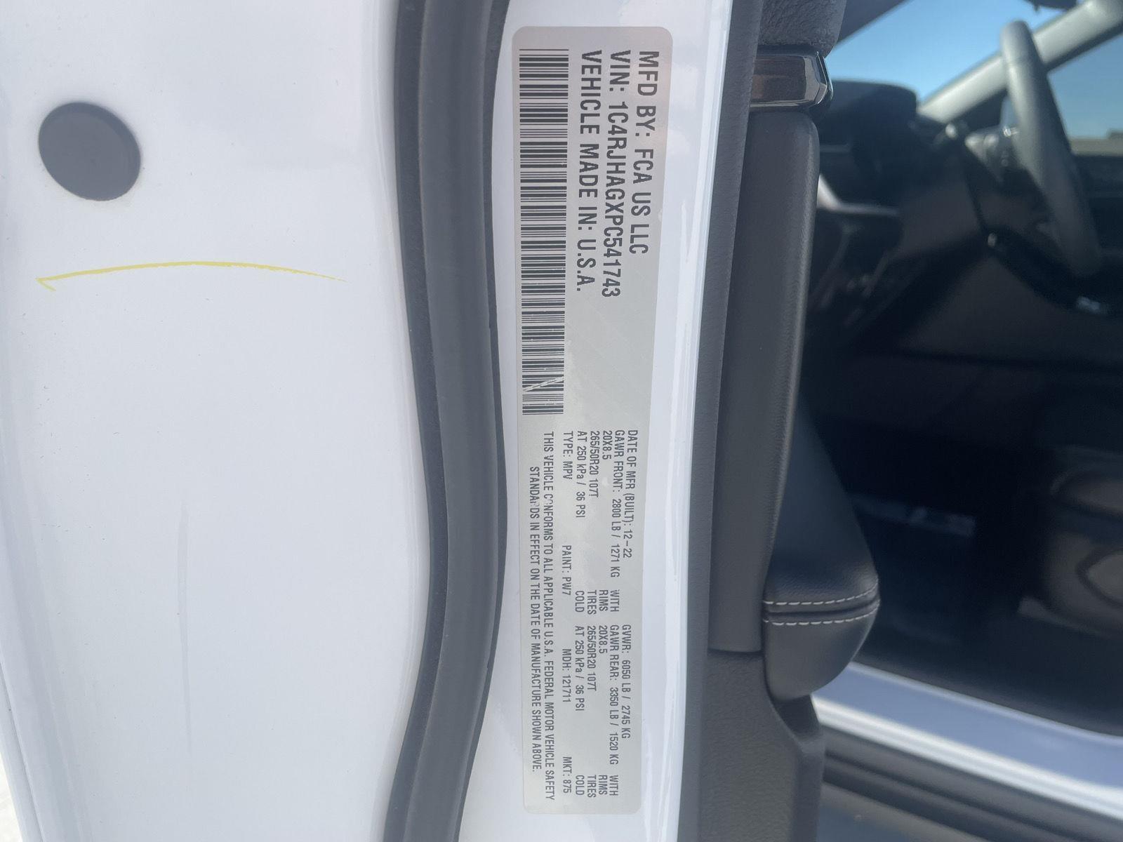 Used 2023 Jeep Grand Cherokee Altitude SUV/Crossover for sale in Grand Island NE