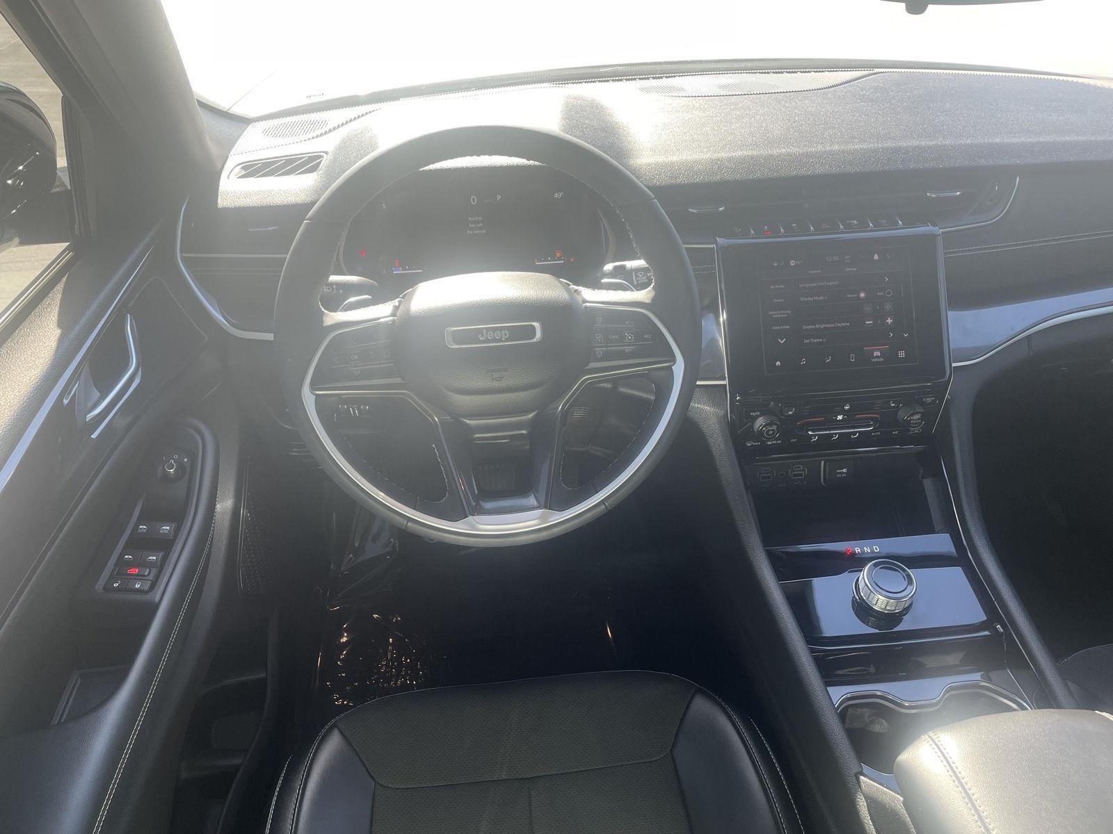 Used 2023 Jeep Grand Cherokee Altitude SUV/Crossover for sale in Grand Island NE