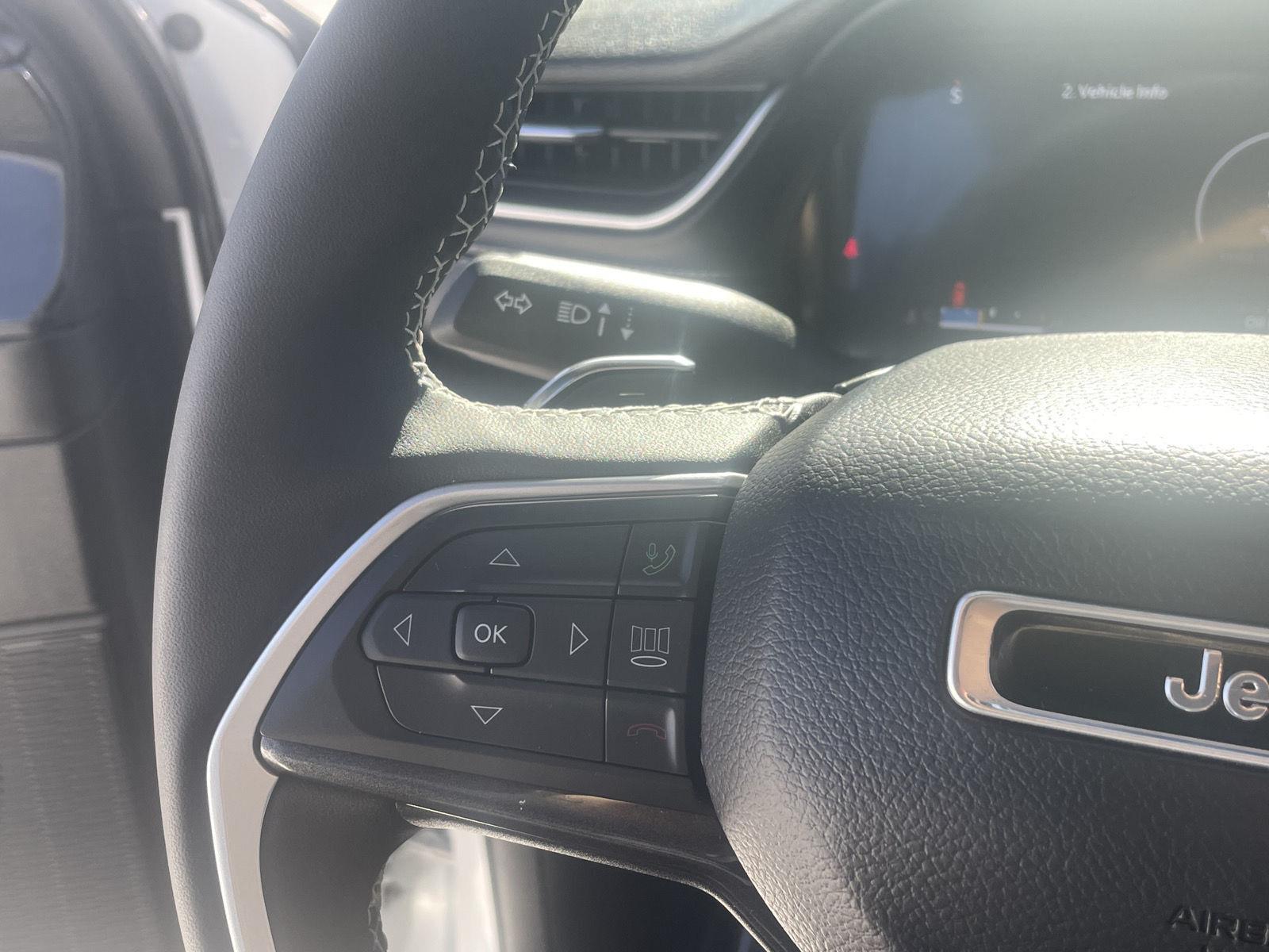 Used 2023 Jeep Grand Cherokee Altitude SUV/Crossover for sale in Grand Island NE