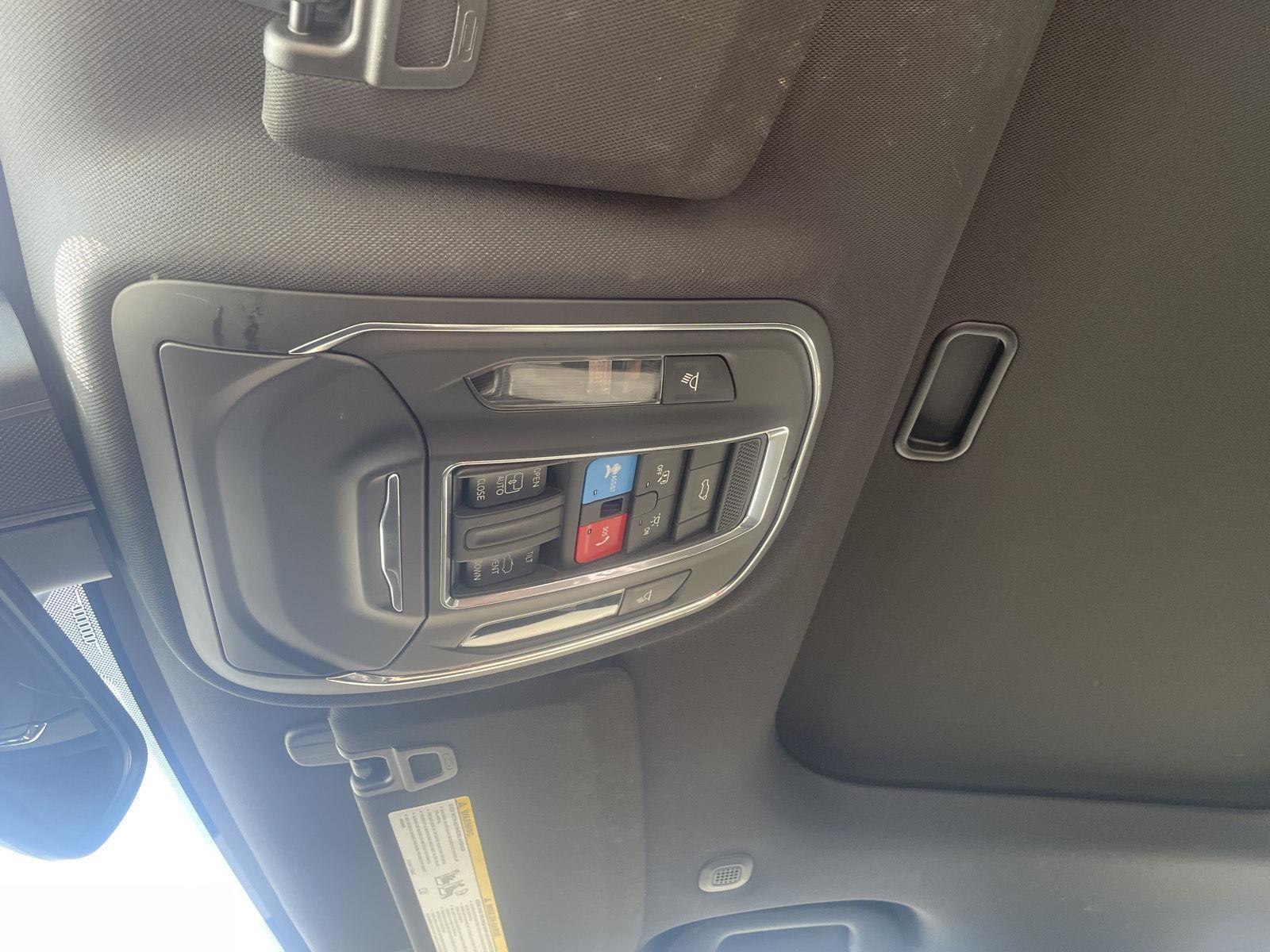 Used 2023 Jeep Grand Cherokee Altitude SUV/Crossover for sale in Grand Island NE