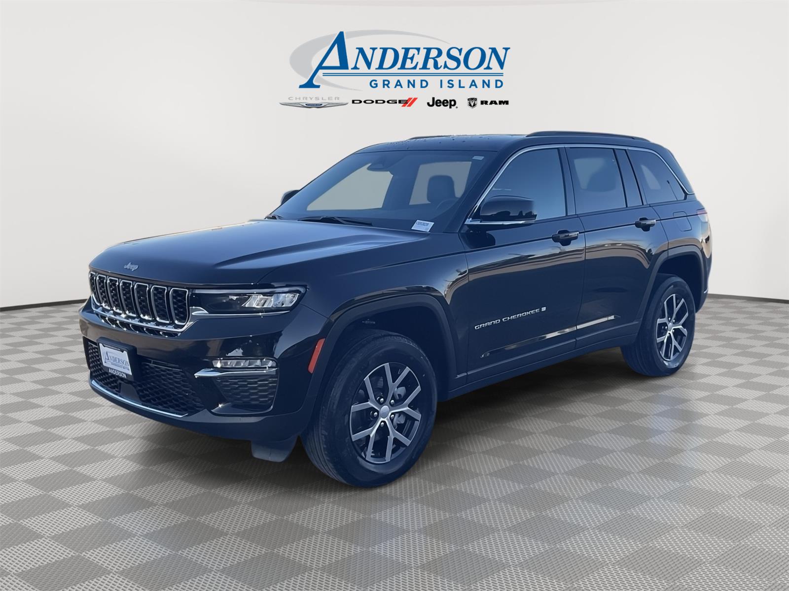 New 2025 Jeep Grand Cherokee for sale in Grand Island NE