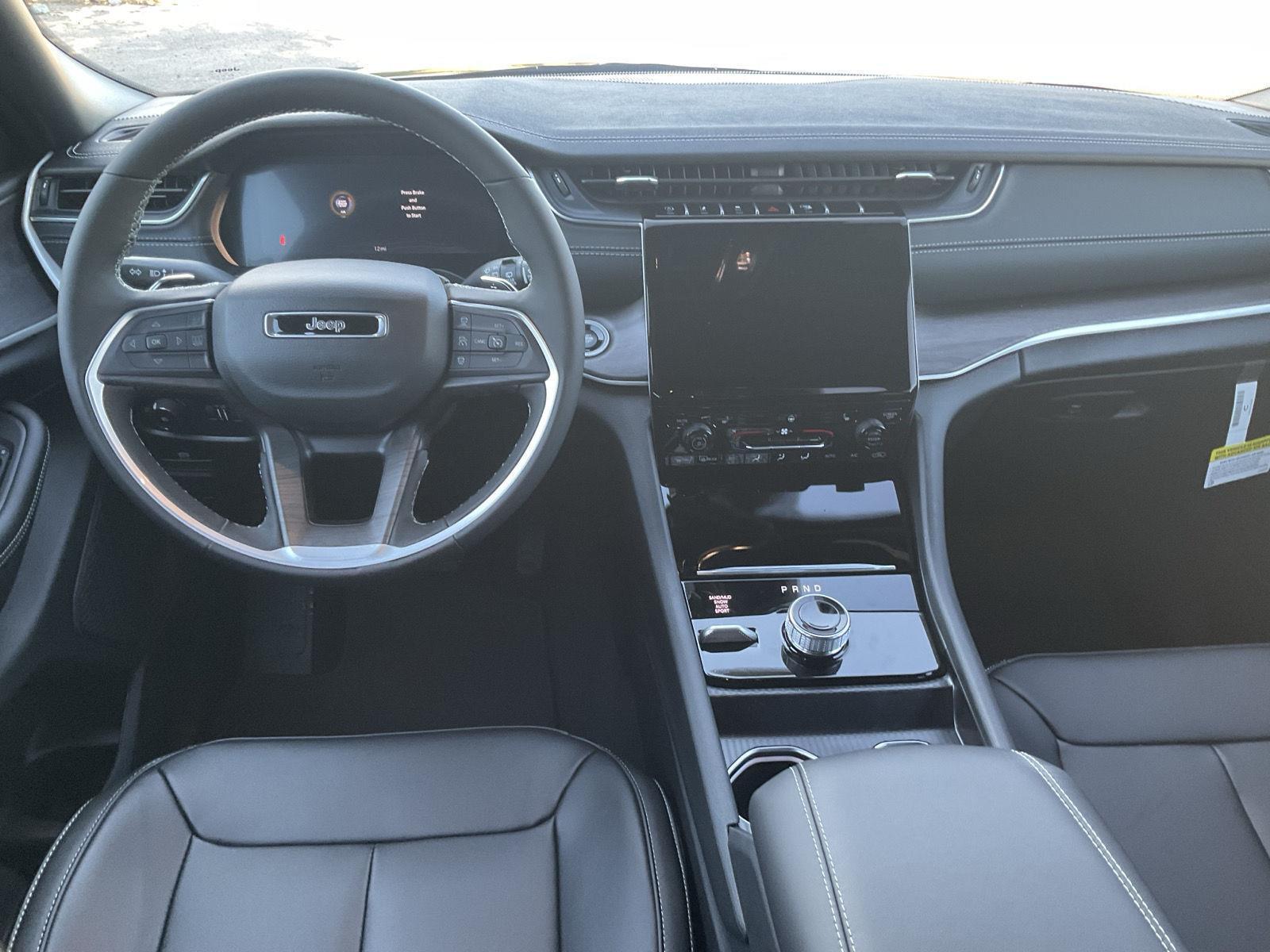 New 2025 Jeep Grand Cherokee Limited SUV/Crossover for sale in Grand Island NE