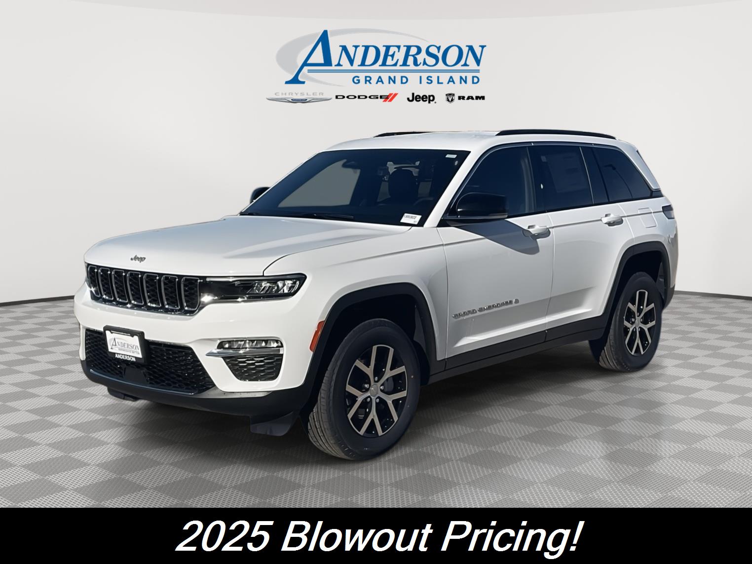 New 2025 Jeep Grand Cherokee for sale in Grand Island NE
