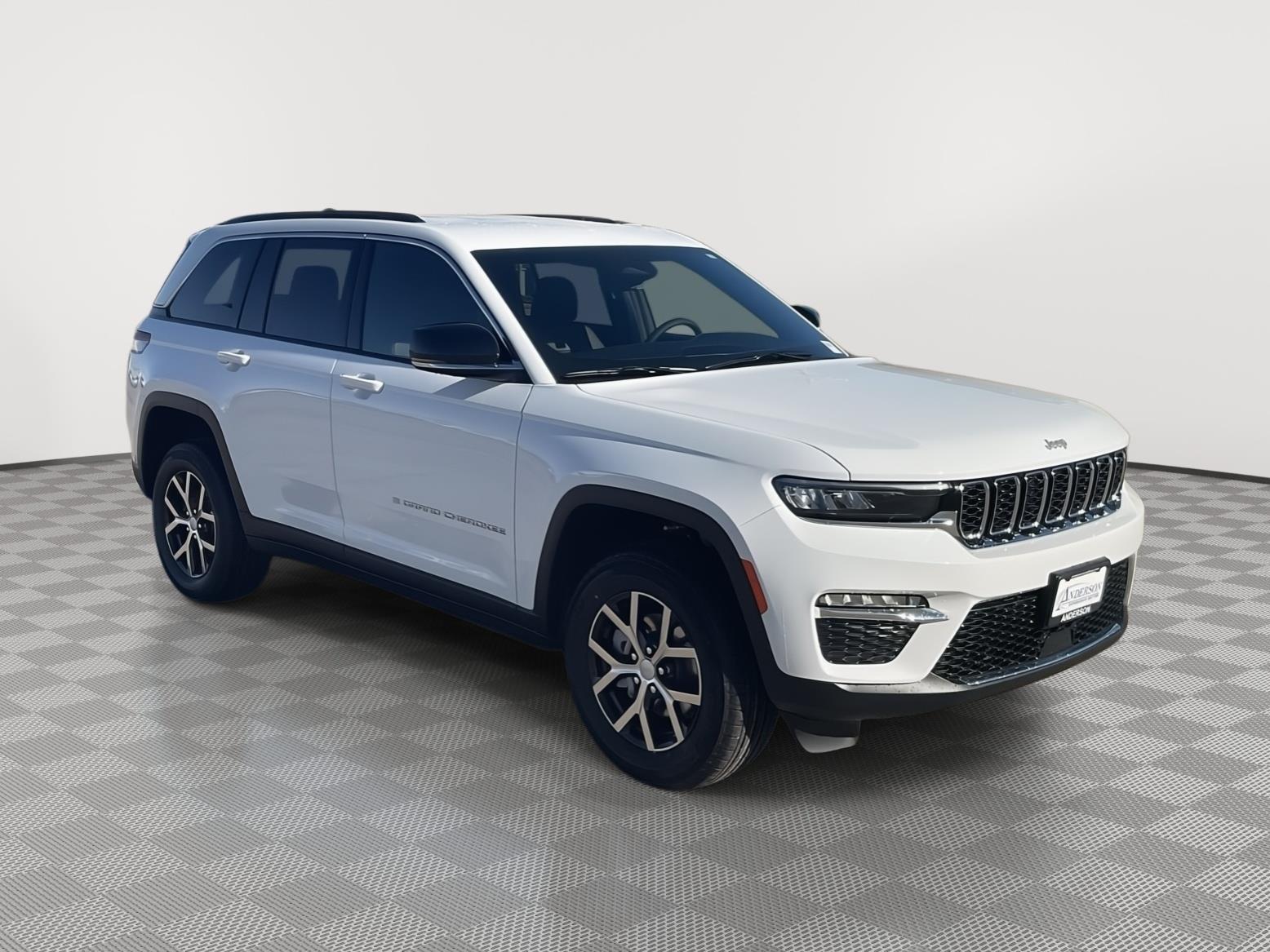 New 2025 Jeep Grand Cherokee Limited SUV/Crossover for sale in Grand Island NE