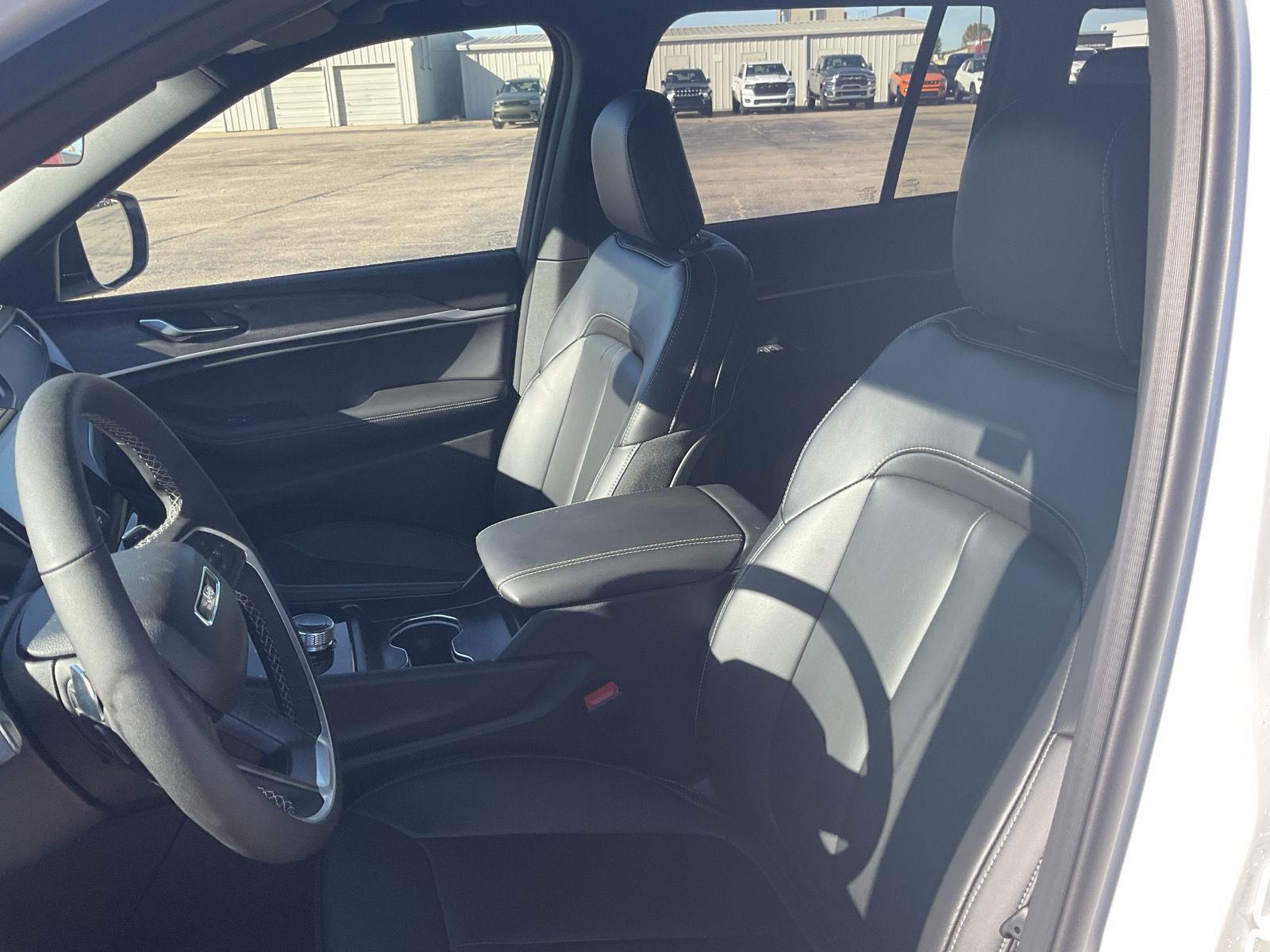 New 2025 Jeep Grand Cherokee Limited SUV/Crossover for sale in Grand Island NE