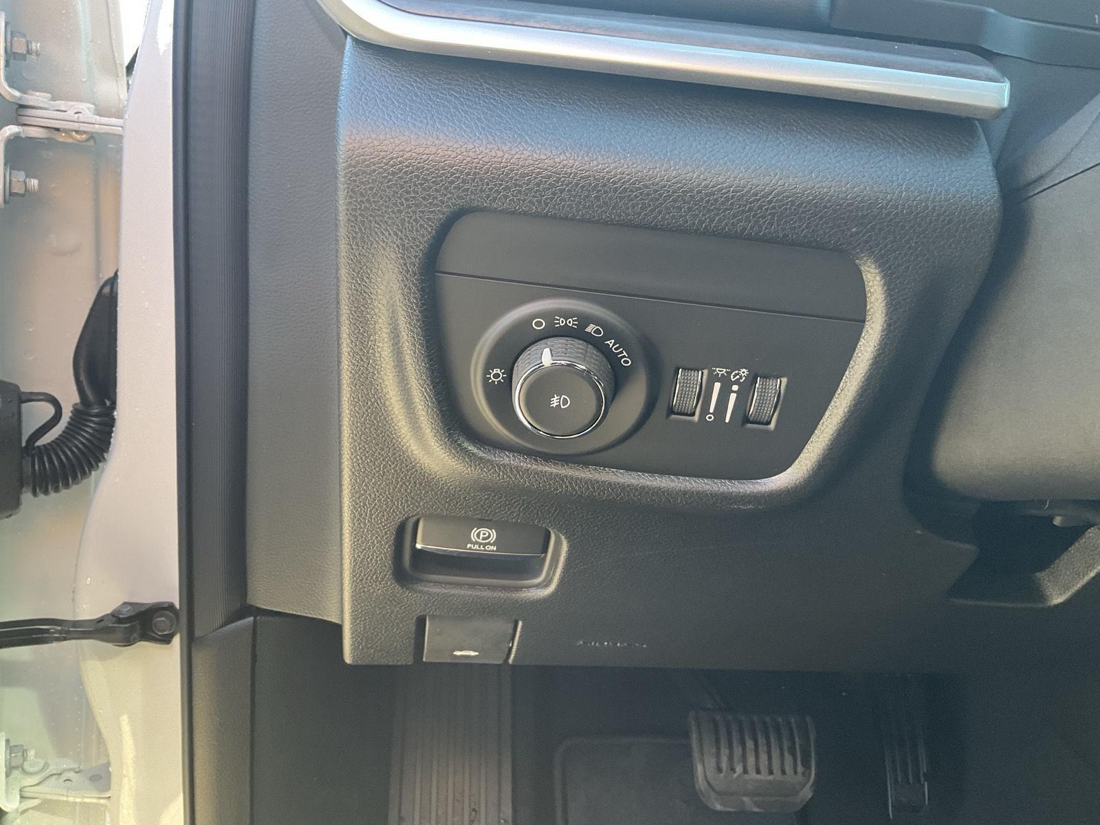 New 2025 Jeep Grand Cherokee Limited SUV/Crossover for sale in Grand Island NE