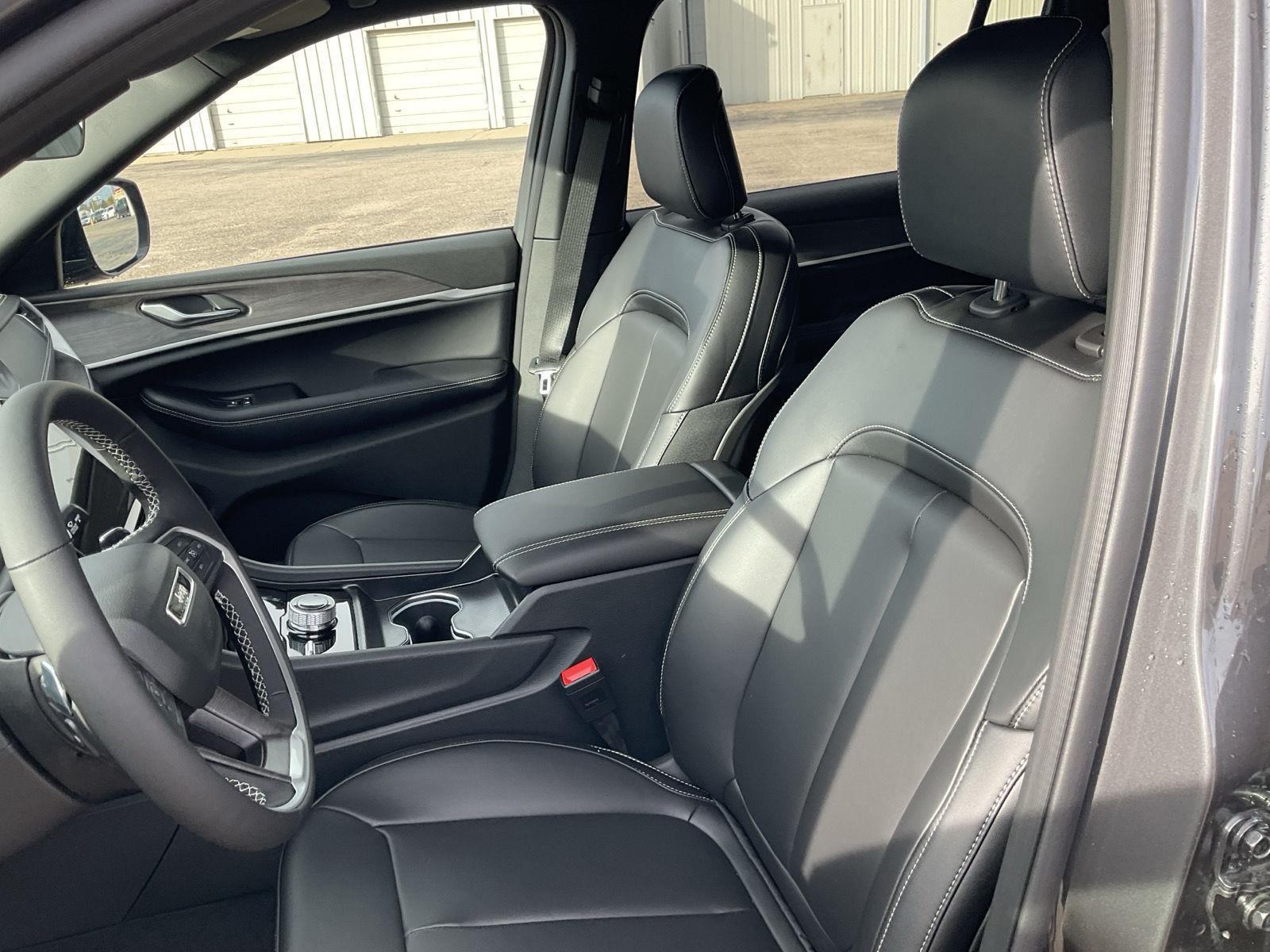 New 2025 Jeep Grand Cherokee L Limited SUV/Crossover for sale in Grand Island NE