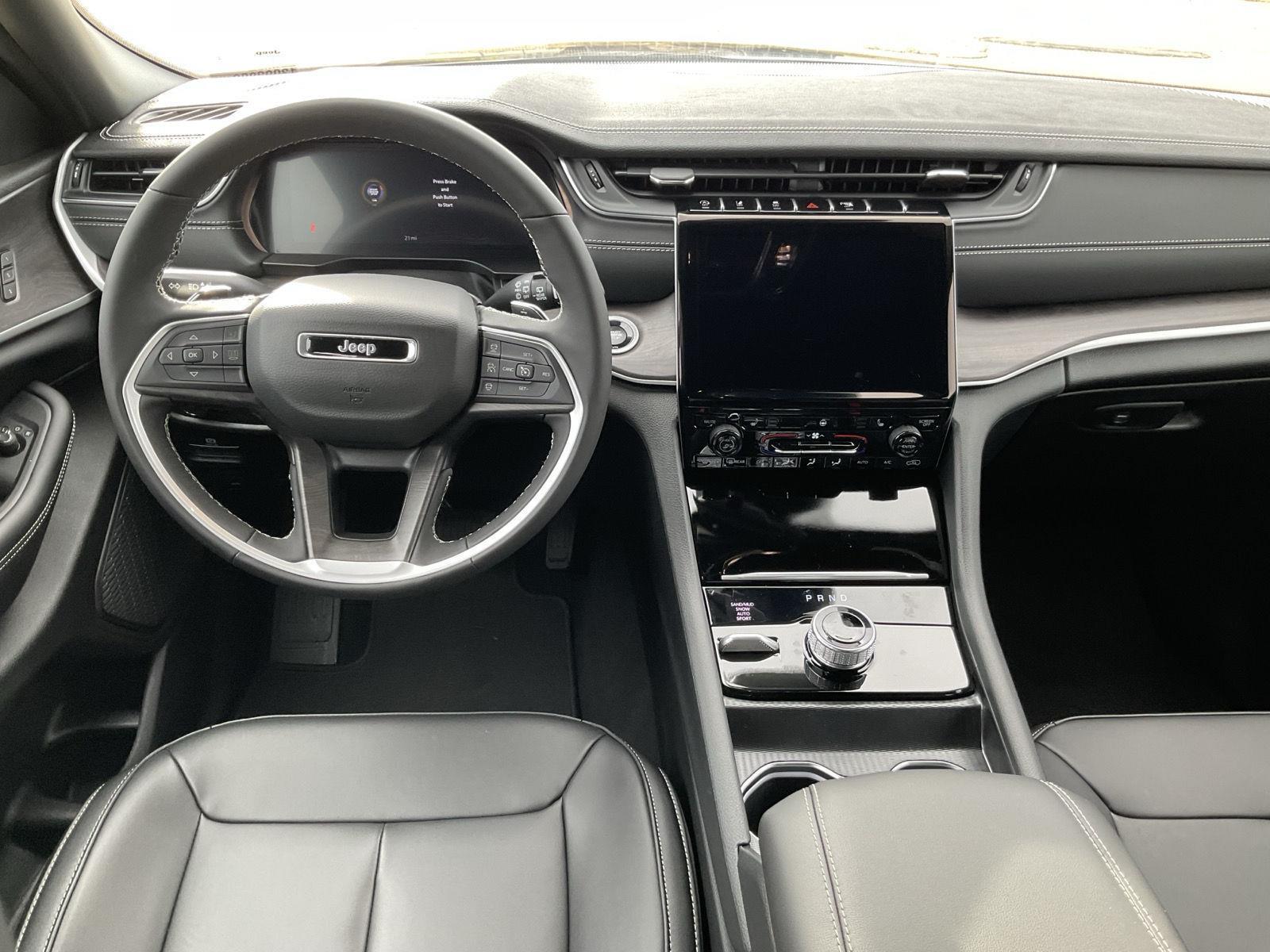 New 2025 Jeep Grand Cherokee L Limited SUV/Crossover for sale in Grand Island NE