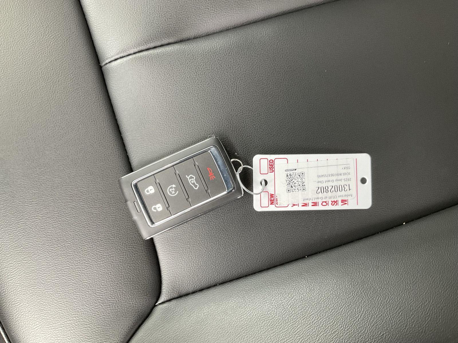 New 2025 Jeep Grand Cherokee L Limited SUV/Crossover for sale in Grand Island NE