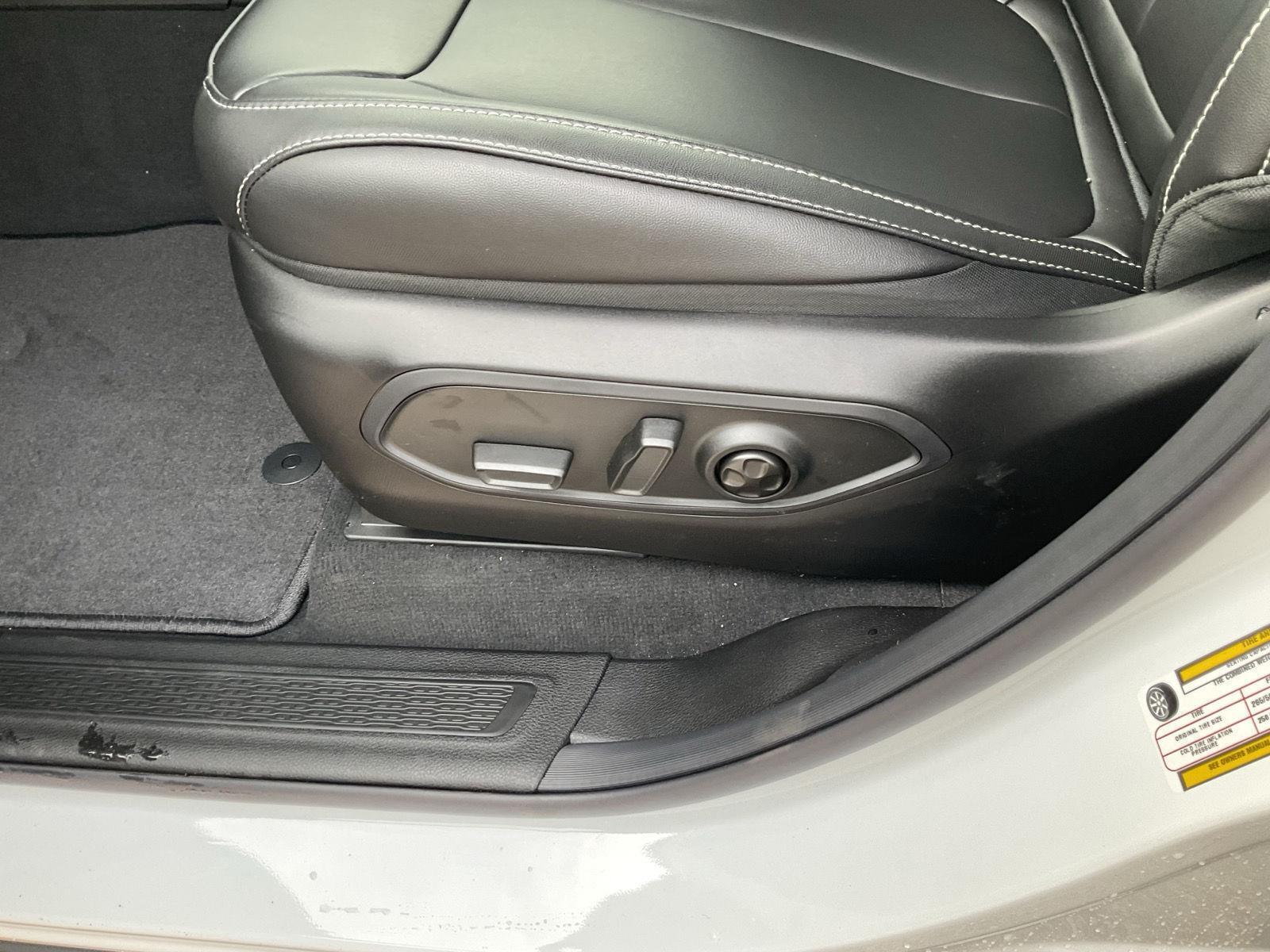 New 2025 Jeep Grand Cherokee Limited SUV/Crossover for sale in Grand Island NE