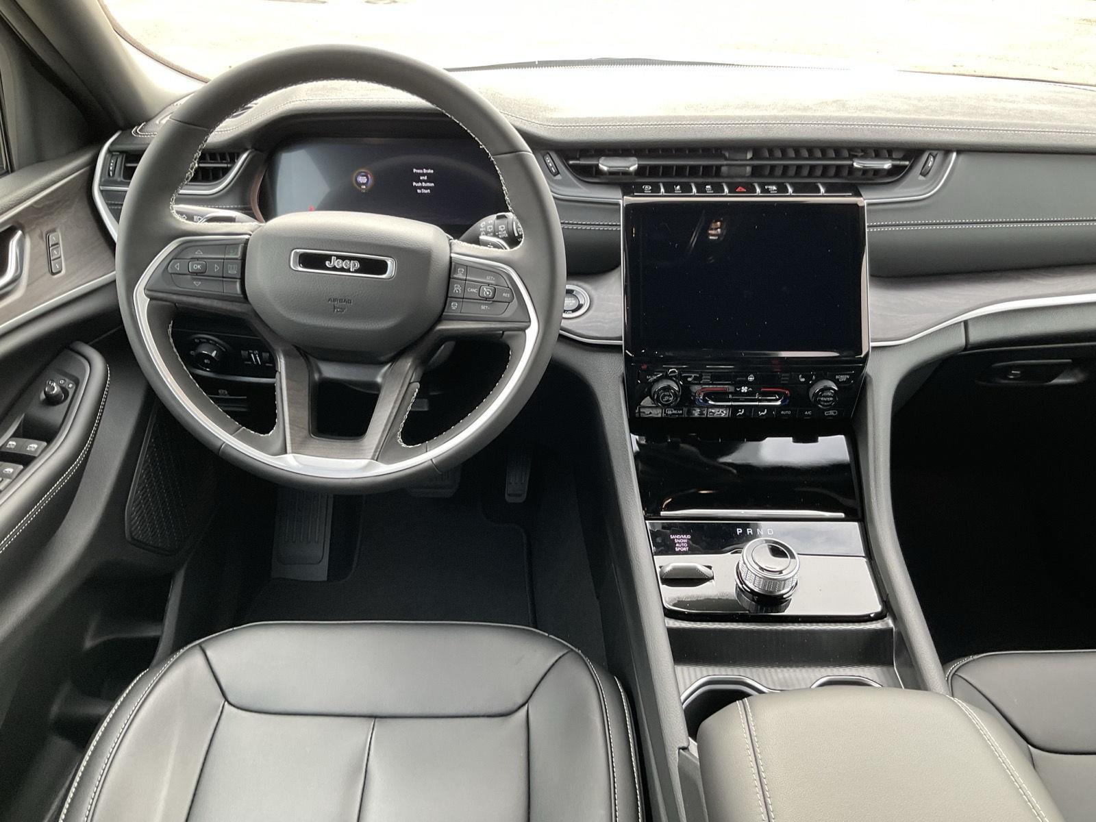 New 2025 Jeep Grand Cherokee Limited SUV/Crossover for sale in Grand Island NE