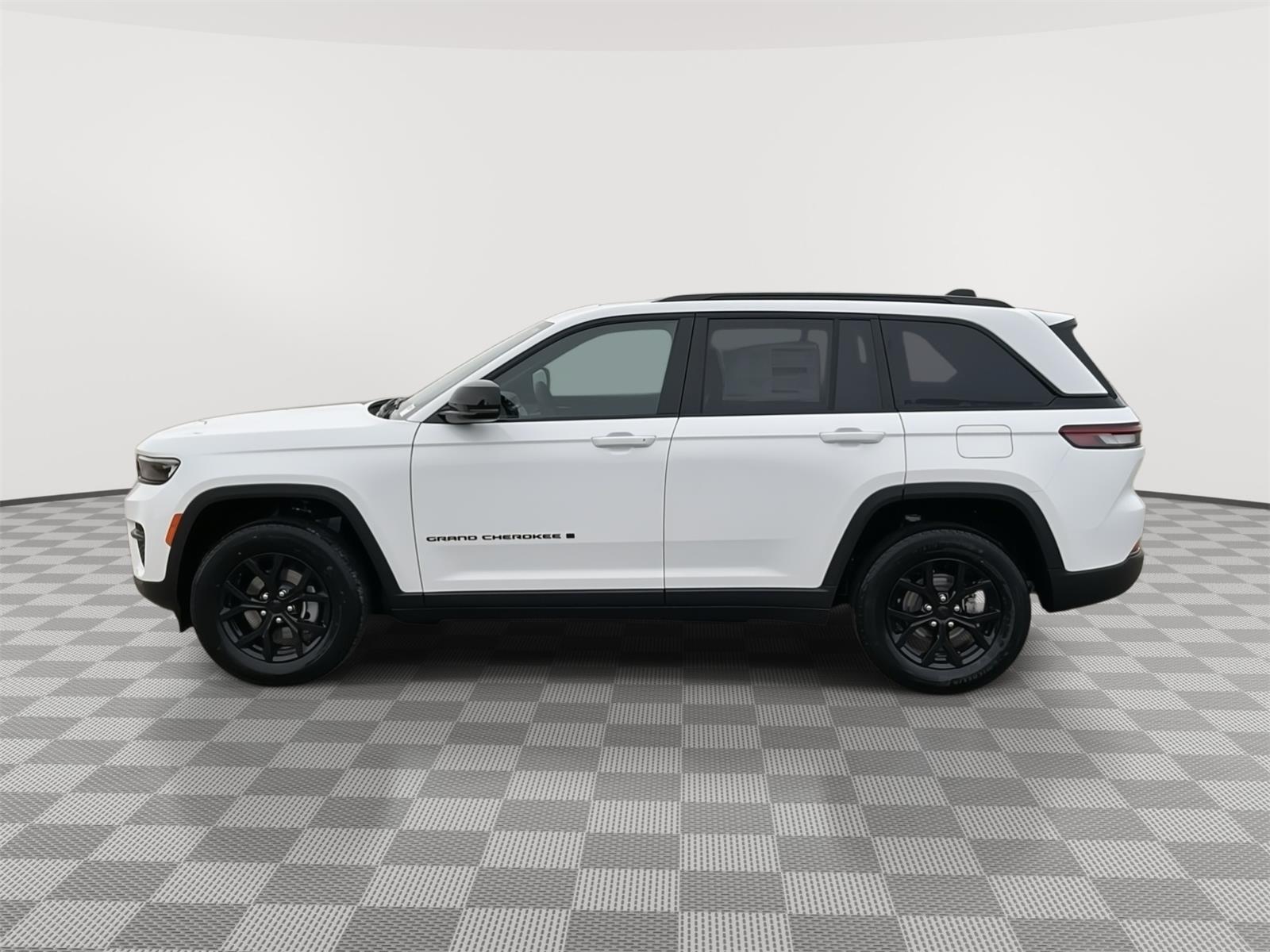 Used 2025 Jeep Grand Cherokee for sale in Grand Island NE
