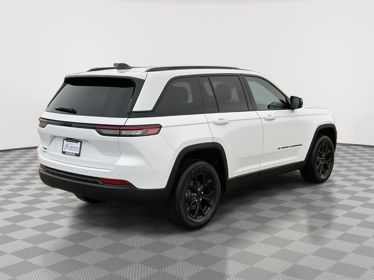 Used 2025 Jeep Grand Cherokee for sale in Grand Island NE