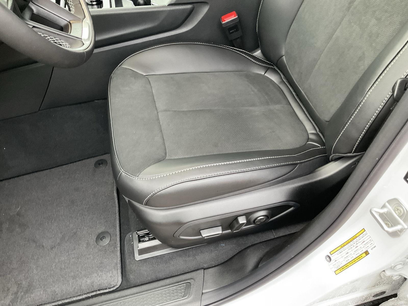 New 2025 Jeep Grand Cherokee Altitude X SUV/Crossover for sale in Grand Island NE