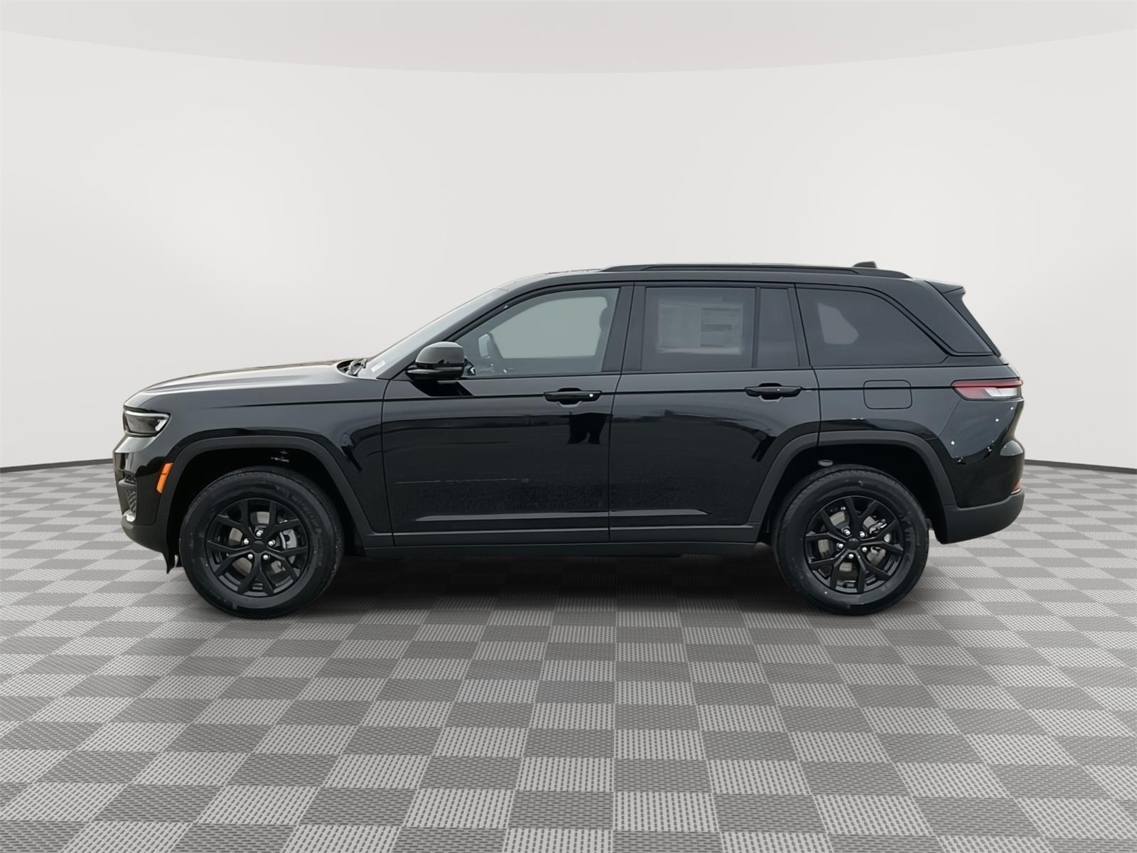 Used 2025 Jeep Grand Cherokee for sale in Grand Island NE