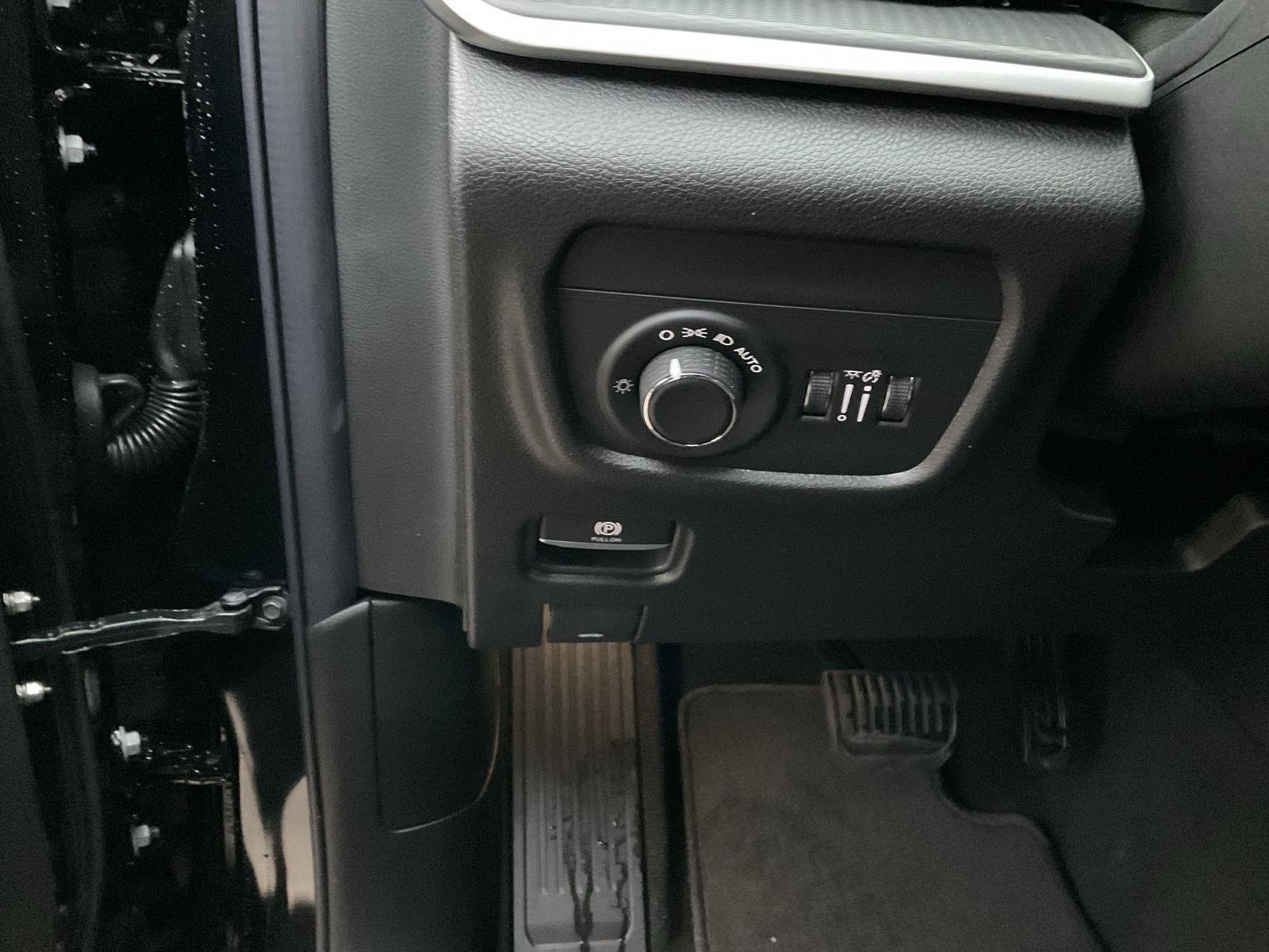 New 2025 Jeep Grand Cherokee Altitude X SUV/Crossover for sale in Grand Island NE