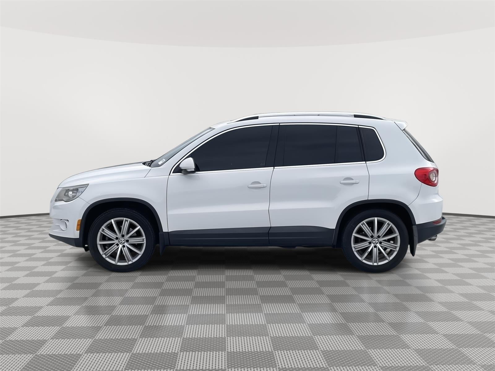 Used 2011 Volkswagen Tiguan for sale in Grand Island NE