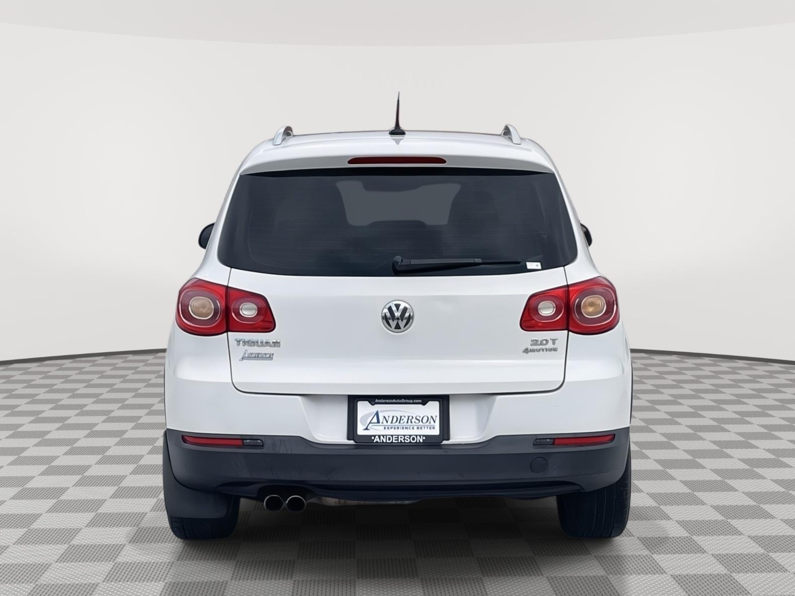 Used 2011 Volkswagen Tiguan for sale in Grand Island NE