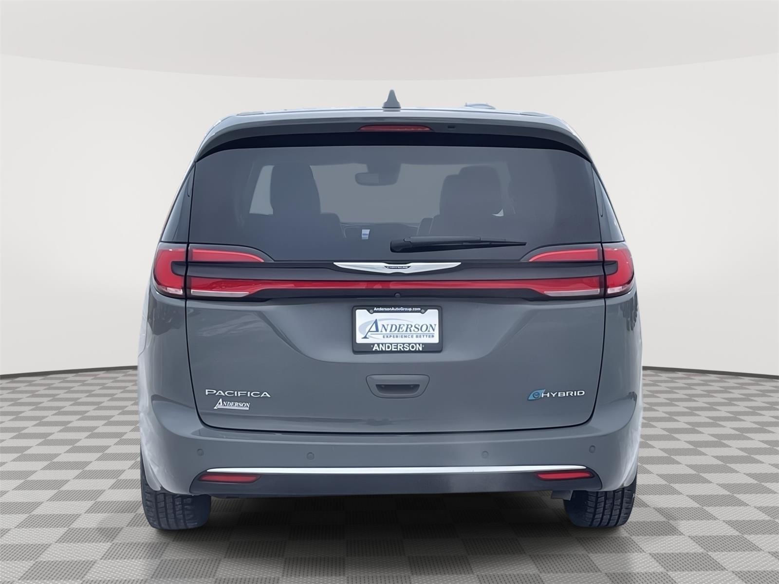 Pre-Owned 2022 Chrysler Pacifica for sale in Grand Island NE