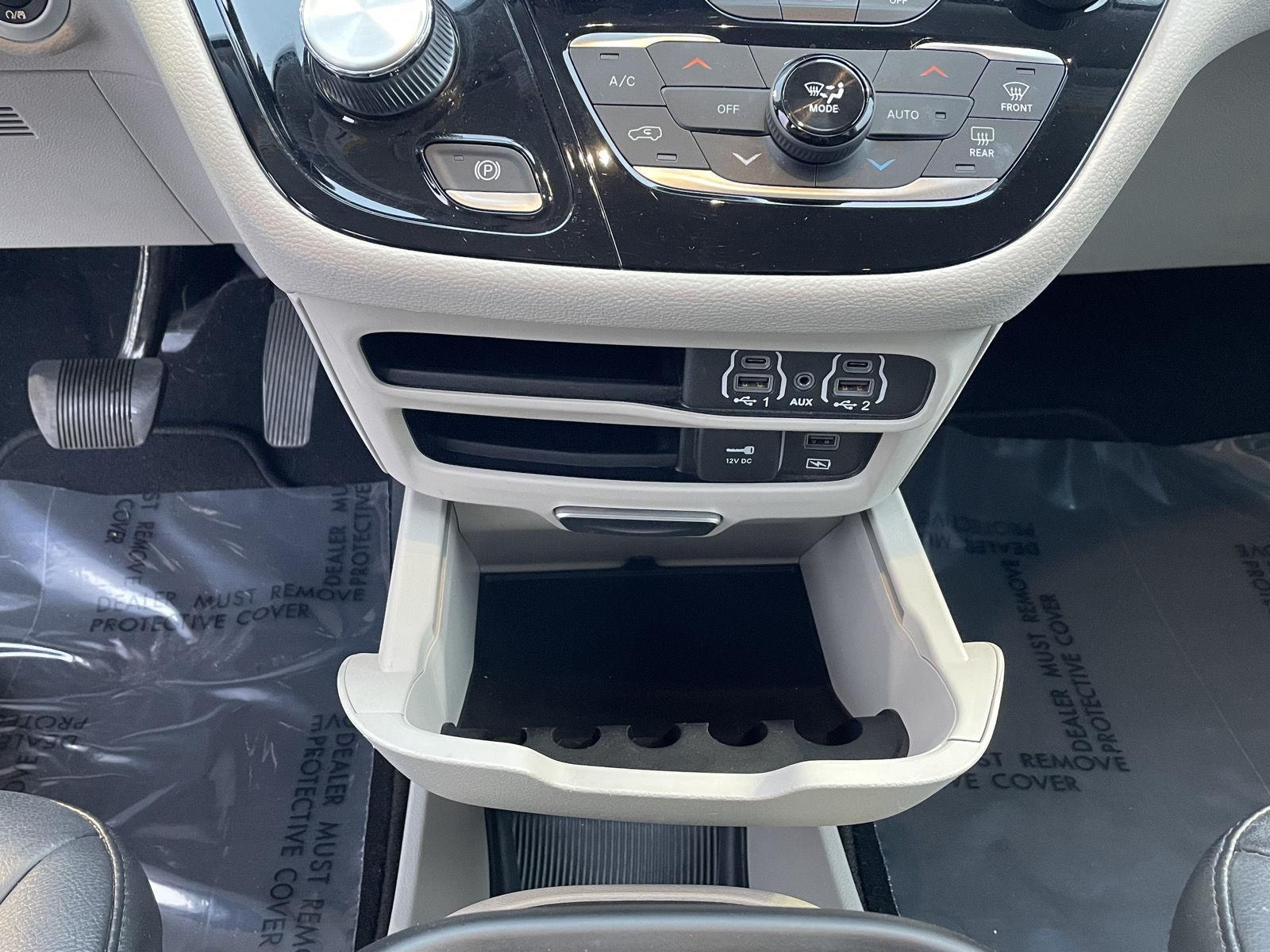 Pre-Owned 2022 Chrysler Pacifica for sale in Grand Island NE