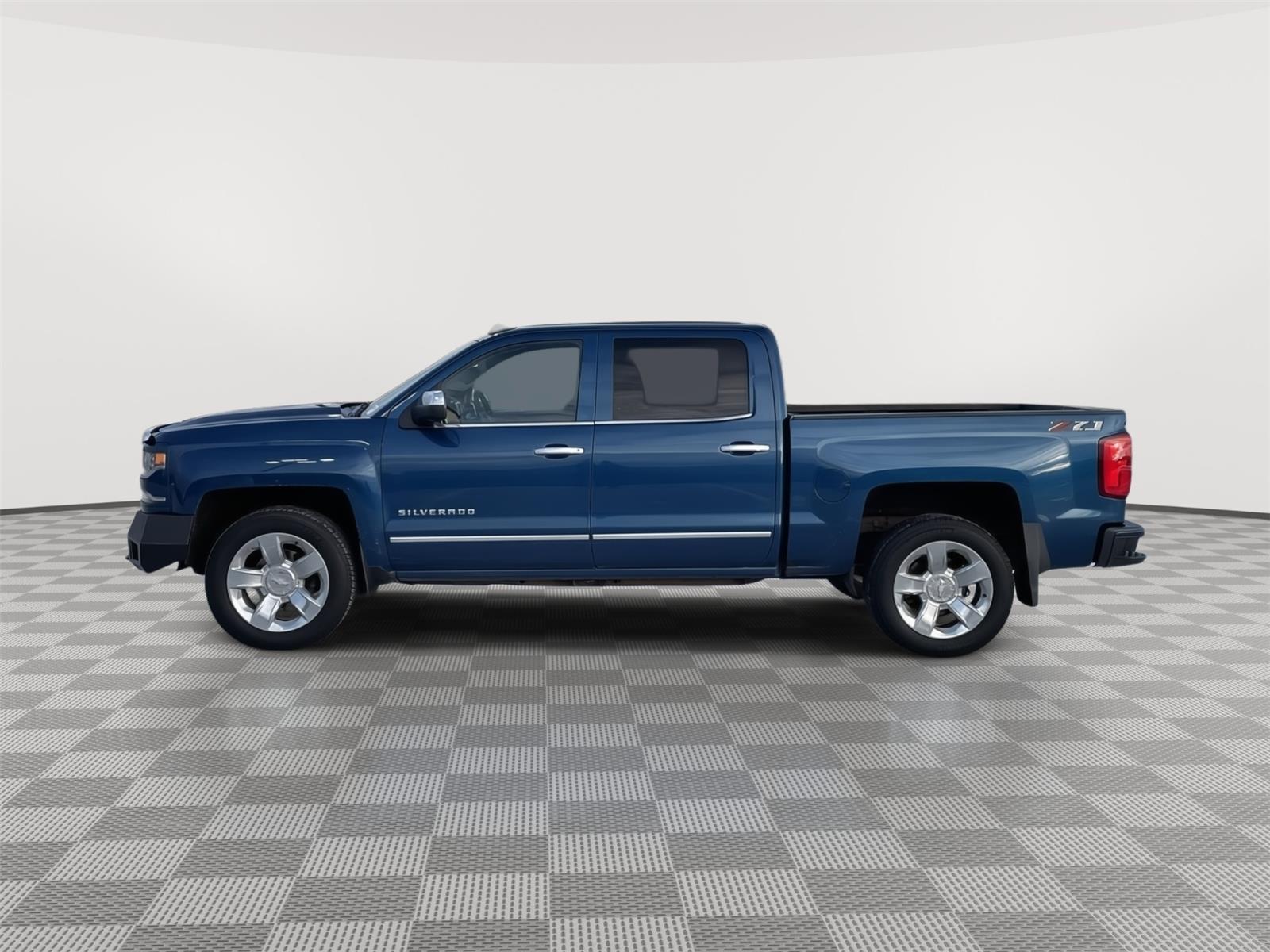 Pre-Owned 2018 Chevrolet Silverado 1500 for sale in Grand Island NE