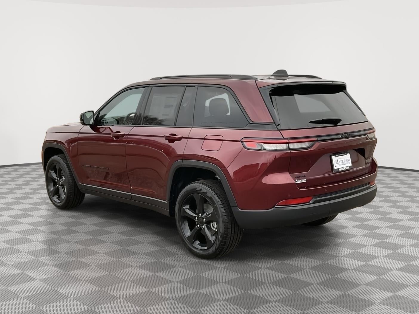 New 2025 Jeep Grand Cherokee for sale in Grand Island NE