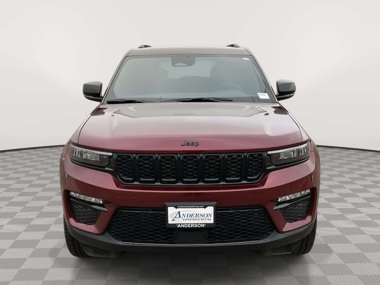 New 2025 Jeep Grand Cherokee for sale in Grand Island NE