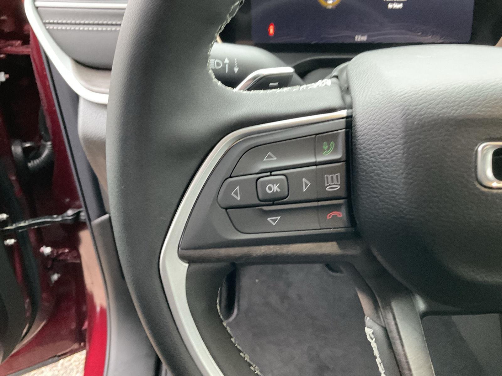 New 2025 Jeep Grand Cherokee for sale in Grand Island NE