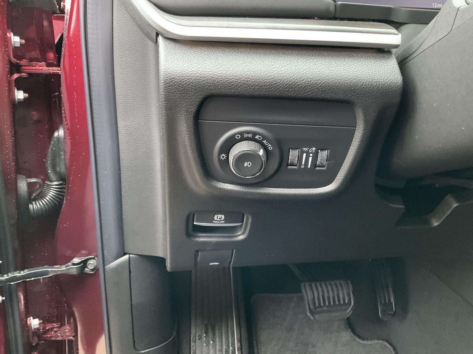 New 2025 Jeep Grand Cherokee for sale in Grand Island NE