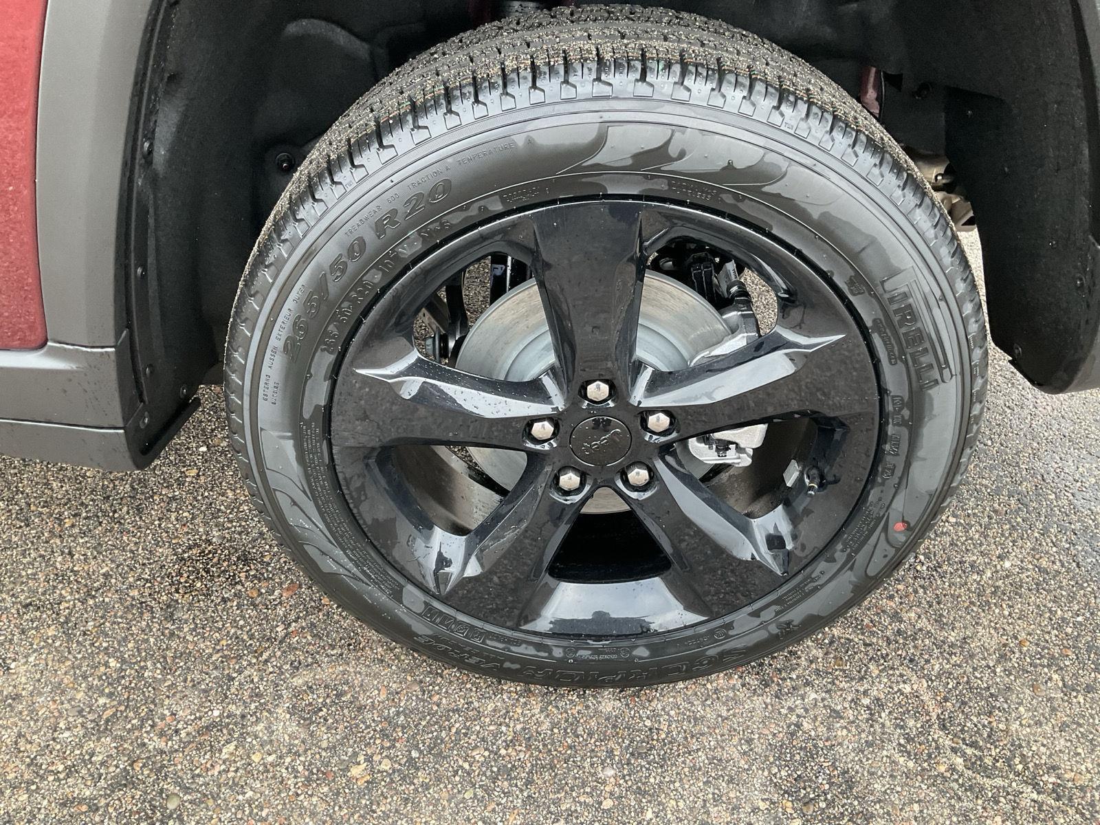 New 2025 Jeep Grand Cherokee for sale in Grand Island NE