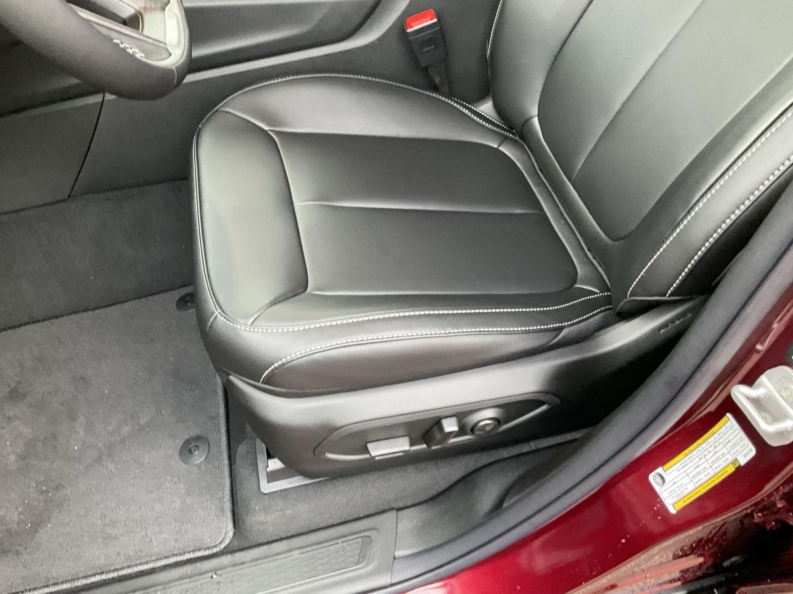 New 2025 Jeep Grand Cherokee for sale in Grand Island NE