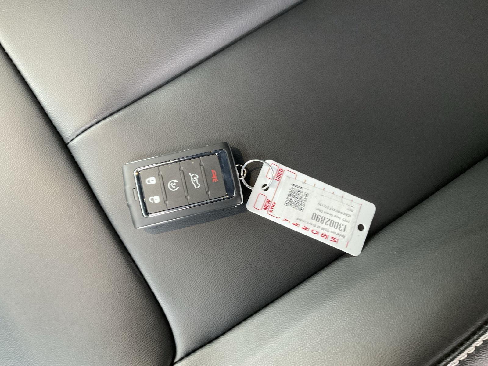 New 2025 Jeep Grand Cherokee for sale in Grand Island NE